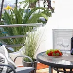 Сasa de vacaciones Townhouse With Pool View - Reserva De *