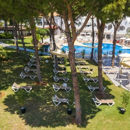 Сasa de vacaciones Townhouse With Pool View - Reserva De *