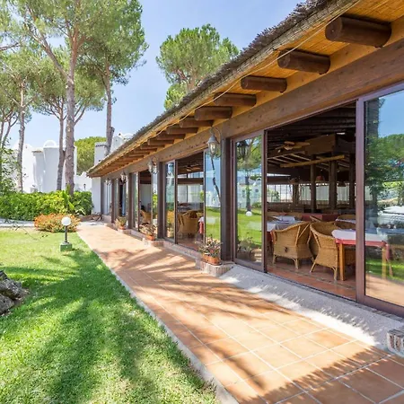Сasa de vacaciones Townhouse With Pool View - Reserva De *