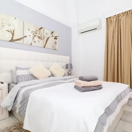 Ferienhaus Townhouse With Pool View - Reserva De *